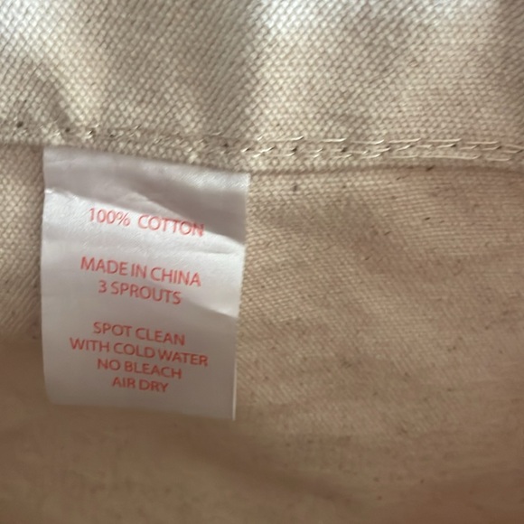 3 Sprouts Elegant Cream and Purple Bag with Versatile Design - Picture 3 of 6